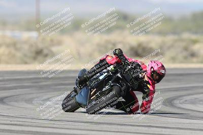 media/Jan-15-2026-Racers Edge (Thu) [[dfebeb70ab]]/2-A Group/Session 3 (Turn 16)/